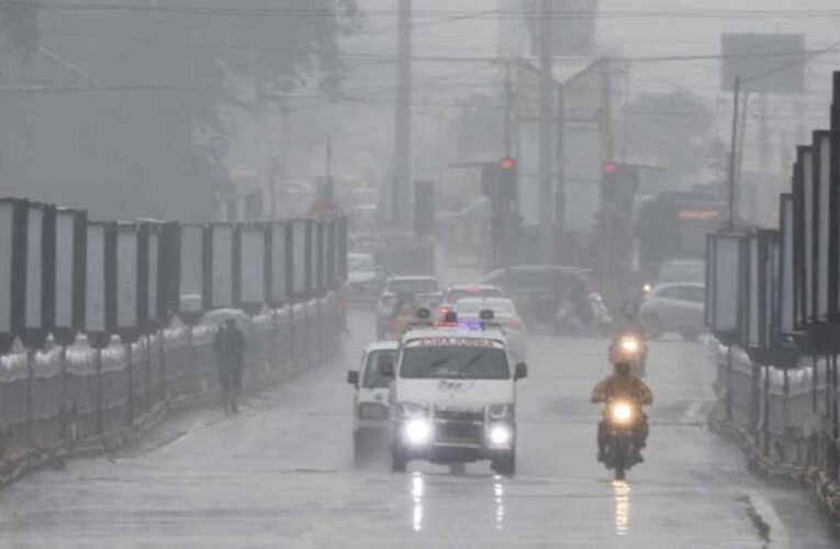 इंदौर में लगातार बारिश, अगले तीन दिन मौसम इसी तरह रहेगा