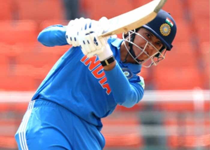 महिला विश्व कप से पहले स्मृति मंधाना ने ऑस्ट्रेलिया के खिलाफ 77 गेंदों में  जड़ा शतक