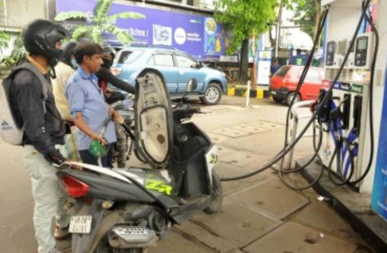 फिलहाल पेट्रोल-डीजल पर GST नहीं: सीबीआईसी चेयरमैन संजय अग्रवाल का बड़ा बयान