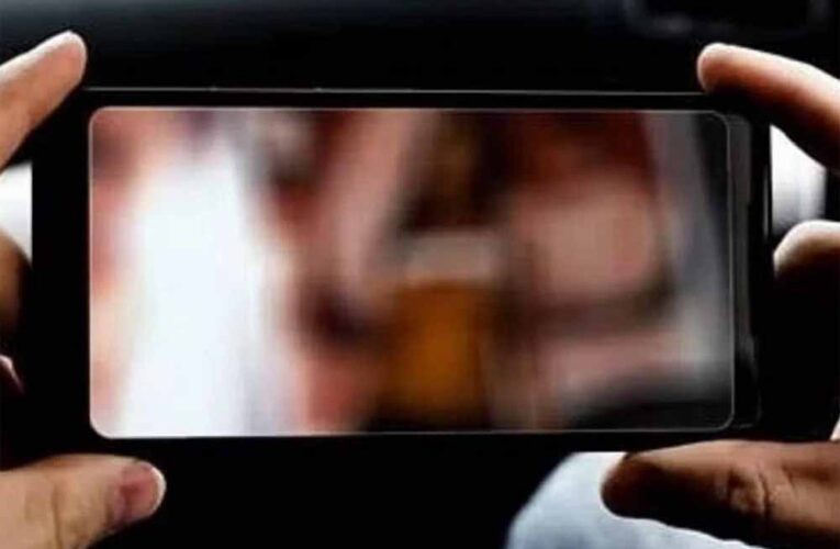 पोर्न स्टार की न्यूड तस्वीरों पर बैन: इंस्टाग्राम की कार्रवाई से भड़का कोर्ट