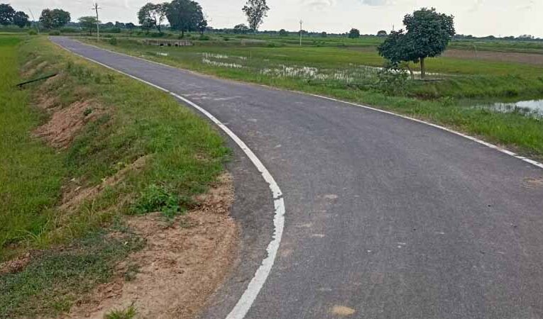 कोर कटिंग से खुली सड़क के भ्रष्टाचार की परतें, कम निकली क्रस्ट की मोटाई