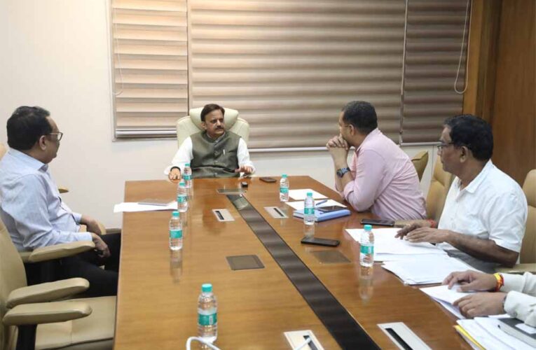 रीवा में खाद वितरण व्यवस्था को बनायें सुविधाजनक : उप मुख्यमंत्री शुक्ल