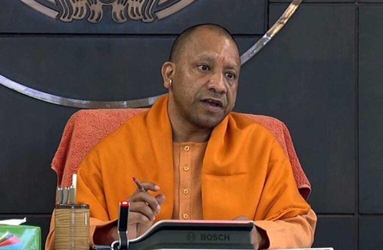 बच्चों का भविष्य संवार रहे गुरुओं का भी हो रहा सम्मान