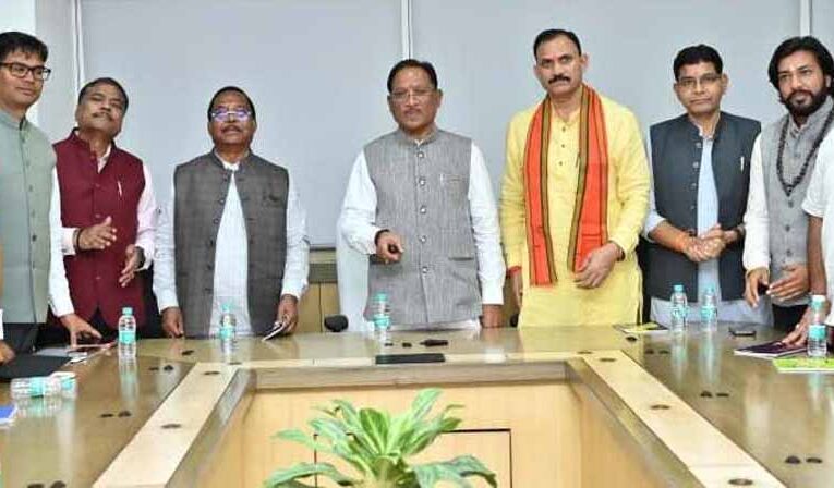 छत्तीसगढ़ रजत जयंती पर विशेष लेख :सुशासन की नई पहल: समयबद्ध छात्रवृत्ति से शिक्षा की राह हुई आसान