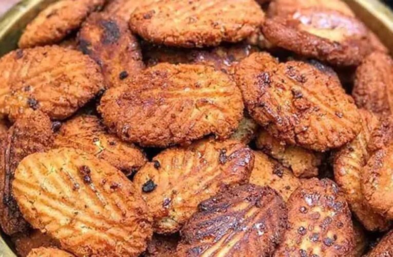 छठ पूजा के लिए परफेक्ट ठेकुआ: ये आसान तरीका बनाये इसे खस्ता और स्वादिष्ट