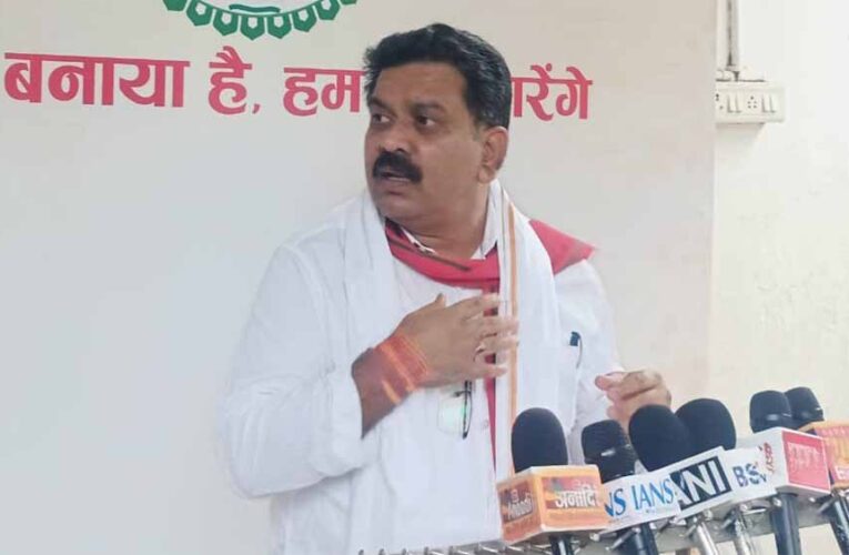 21 नक्सलियों के आत्मसमर्पण का गृह मंत्री विजय शर्मा ने किया स्वागत, कहा- निर्धारित समय तक समाप्त होगा नक्सलवाद