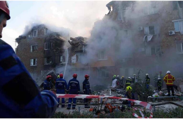 यूक्रेन में रूसी हमले का कहर: रातभर बमबारी, पांच लोगों की मौत