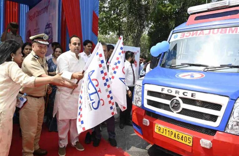 दिल्लीवासियों के लिए राहत की खबर: स्वास्थ्य मंत्री ने 10 मुफ्त एम्बुलेंस सेवा का किया उद्घाटन