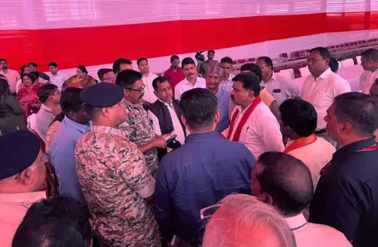 बस्तर में केंद्रीय गृह मंत्री अमित शाह के स्वागत की तैयारियों का निरीक्षण, उप मुख्यमंत्री विजय शर्मा ने लिया जायजा