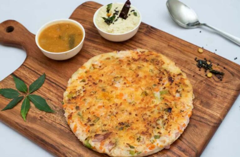 घर पर बनाएं रेस्टोरेंट जैसी टेस्टी आलू उत्तपम, बच्चों और बड़ों का फेवरेट