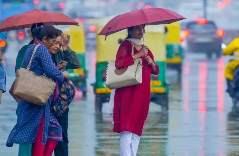 मध्य प्रदेश में सर्दी ने दी दस्तक, बर्फीली हवाओं से गिरा पारा, कई जिलों में बूंदाबांदी के आसार