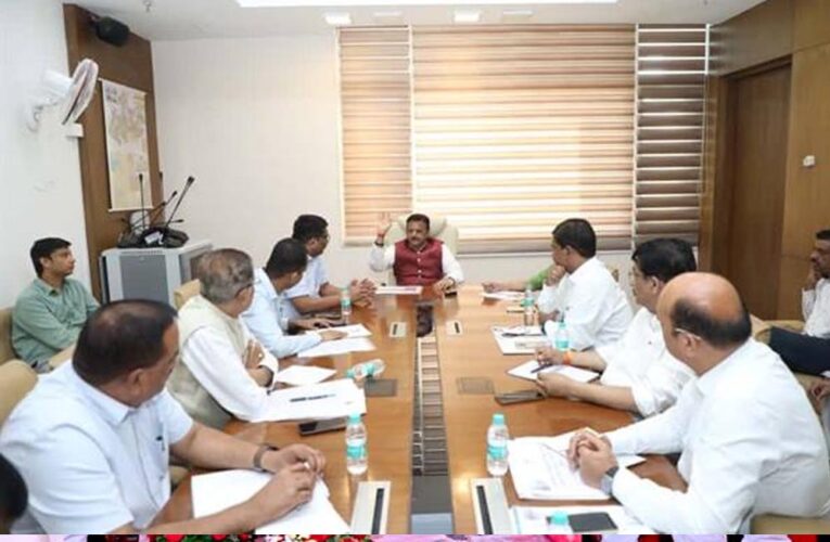 नल-जल योजनाओं को समयावधि में पूर्ण करें, क्रियान्वित योजनाओं का विधिवत संचालन एवं संधारण करें: उप मुख्यमंत्री  शुक्ल