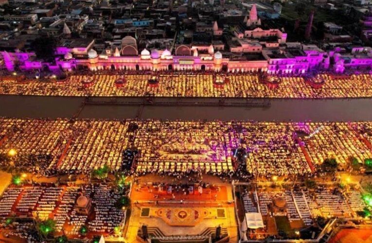 अयोध्या दीपोत्सव 2025:अयोध्या राम की पैड़ी पर बनेगी 80 हजार दीयों से सजी रंगोली