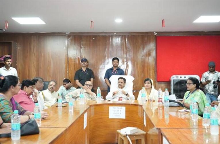 चिकित्सक समय का पालन और मरीजों से करें संवेदनशील व्यवहार : उप मुख्यमंत्री  शुक्ल