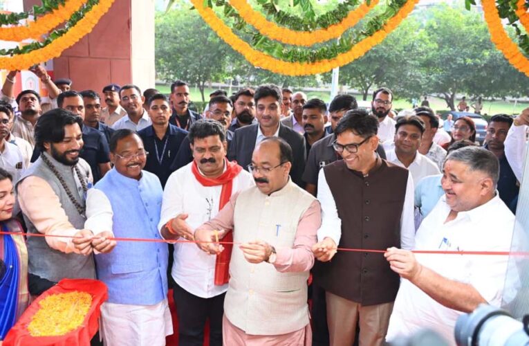 रायपुर : छत्तीसगढ़ में रजिस्ट्री हुई स्मार्ट, नवा रायपुर में देश का पहला अत्याधुनिक स्मार्ट पंजीयन कार्यालय शुरू