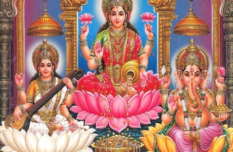 क्या दिवाली के दिन आरती करना शुभ है? लक्ष्मी पूजा के बारे में महत्वपूर्ण जानकारी