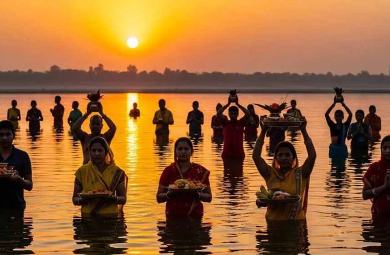 छठ पूजा पर गूंजेगी ये आरती, बिना इसके अधूरा है महापर्व