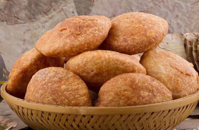 खस्ता कचोरी घर पर बनाने की आसान विधि