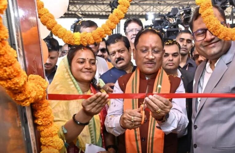 महासमुंद : जिले के 323 हितग्राही 26 नवंबर को तीर्थ यात्रा के लिए होंगे रवाना