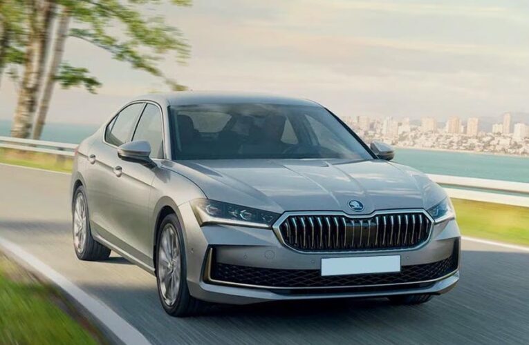 Skoda Superb डीजल ने फुल टैंक में 2,831 किमी तय कर गिनीज़ वर्ल्ड रिकॉर्ड बनाया