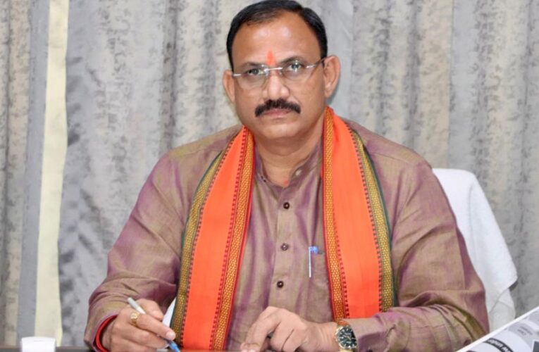 रायपुर : स्वास्थ्य मंत्री जायसवाल के निर्देश पर ओपीडी में गरीब मरीजों को मिलेगा नि:शुल्क सीटी स्कैन एवं एमआरआई जाँच सुविधा का लाभ