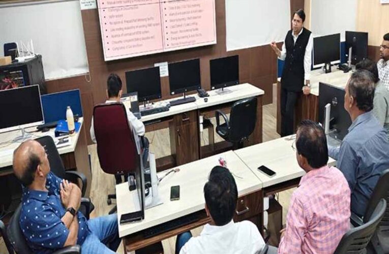 विभिन्न राज्यों के अफसरों ने देखा इंदौर का स्मार्ट मीटरीकरण