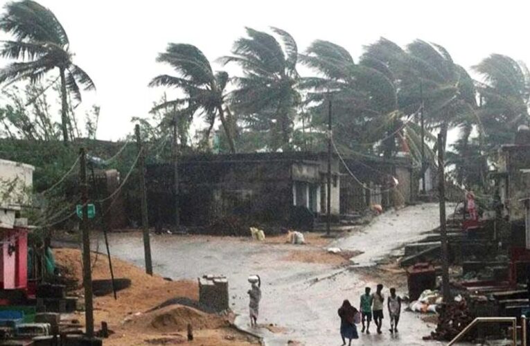 चक्रवात ‘शक्ति’ 100 किमी/घंटा की रफ्तार से तेजी से आगे बढ़ रहा, महाराष्ट्र समेत कई राज्यों में भारी बारिश का अलर्ट