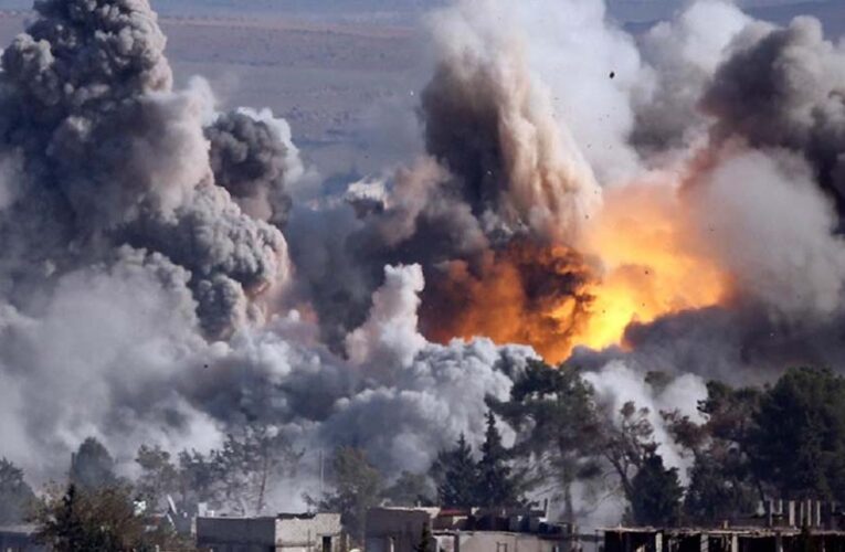 रूस ने यूक्रेन में किया बड़ा हवाई हमला, पैसेंजर ट्रेन और रेलवे स्टेशन पर बमबारी, 30 से अधिक घायल