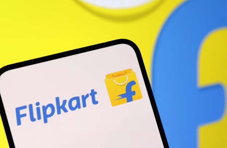 Flipkart पर ठगी का आरोप: प्री-रिज़र्व पास के लिए लिए 5000 रुपये, ना फोन मिला ना पैसे वापस