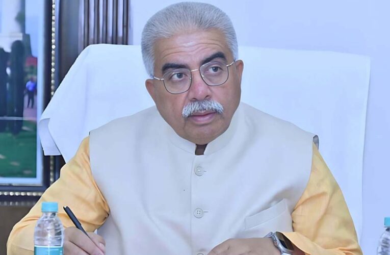 छोटे उद्यमियों, हस्तशिल्पियों व कारीगरों के चेहरों पर प्रसन्नता लाने का माध्यम बनेगा स्वदेशी मेलाः राकेश सचान