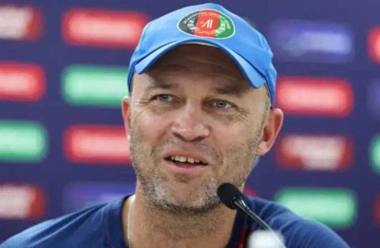 अफगानिस्तान क्रिकेट में भूचाल! हेड कोच ने ACB पर जताई तीखी नाराजगी, इस्तीफे का दिया इशारा