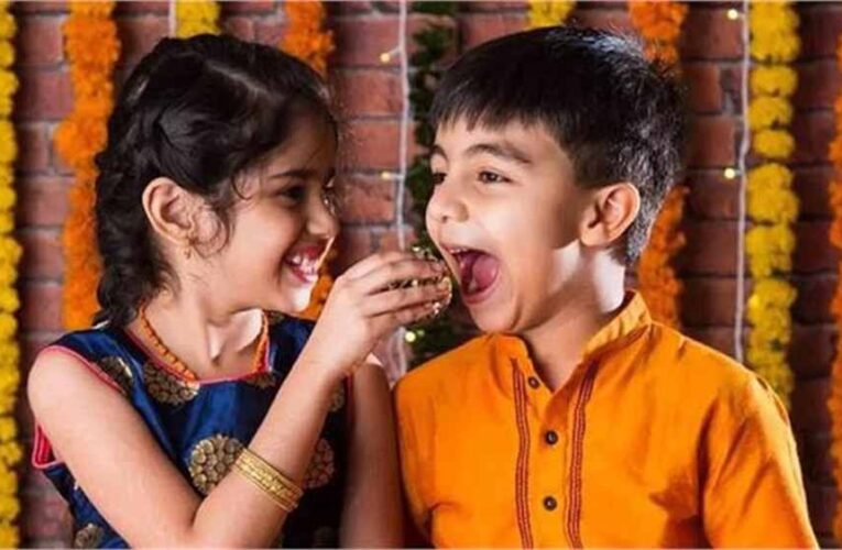 भाई दूज 2025: सिर्फ 2 घंटे 15 मिनट का शुभ मुहूर्त, जानिए सही दिशा और तिलक का तरीका