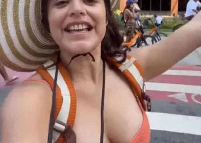 ब्राजील में बिकिनी पहनकर एक्ट्रेस ने भारत पर दिया बयान, सोशल मीडिया पर मच गया तूफान!