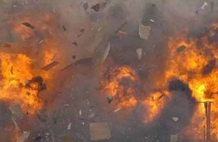 भोपाल के पास ट्रैजेडी: तेल टैंकर पलटा, ग्रामीण जमा हुए और फिर हुआ भयंकर विस्फोट – 42 की मौत