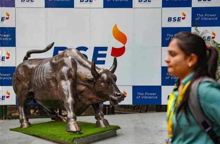 शेयर बाजार की तेजी जारी: सेंसेक्स 398 अंकों की छलांग, निफ्टी 25150 के पार