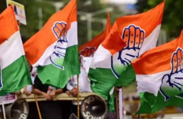 सरकारी मंच पर कुरान पाठ और कांग्रेस झंडा, भाजपा ने उठाए सवाल