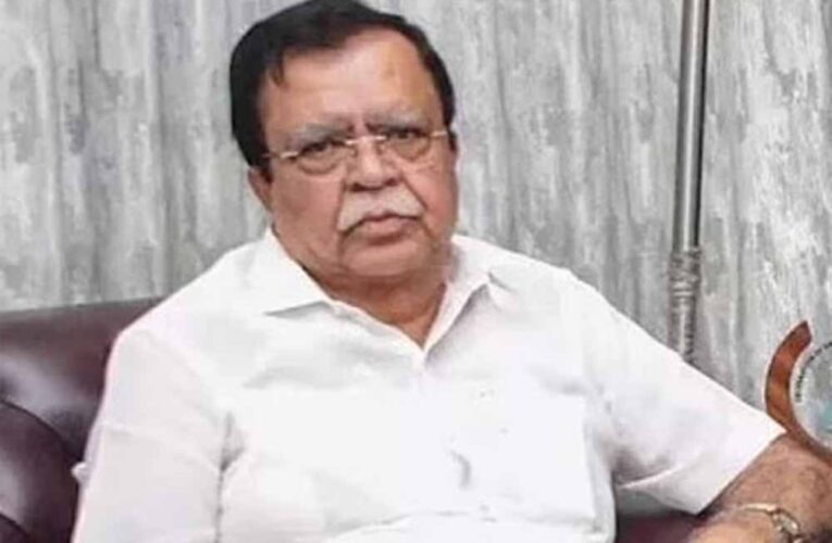 क्या नमाज पढ़ने के लिए अब लेनी होगी अनुमति? कांग्रेस MLA का अपनी ही सरकार से तीखा सवाल