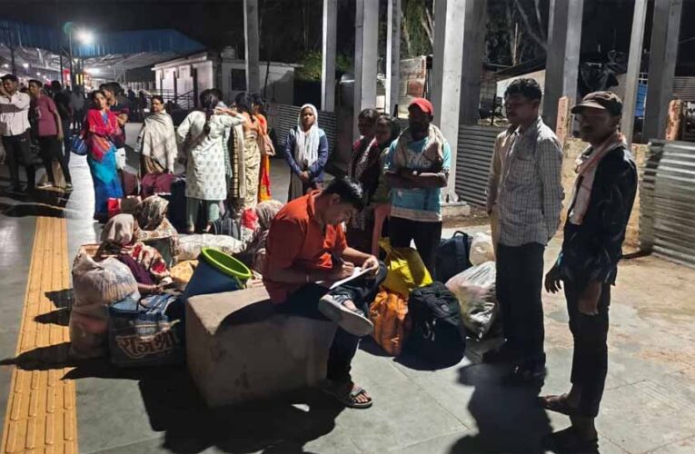 बंधुआ मजदूरी से मुक्त हुए 12 मैहर निवासी, महाराष्ट्र के जालना से सुरक्षित घर लौटे