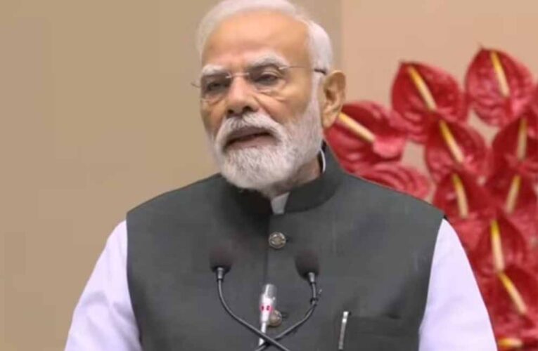 बिहार में गरजी पीएम मोदी की हुंकार: ‘जननायक’ पद की हो रही चोरी, राहुल-राजद पर हमला