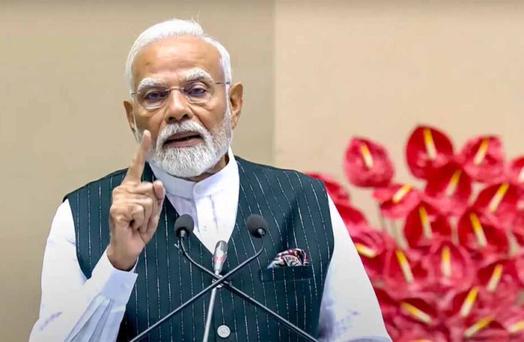 पीएम मोदी का युवाओं के लिए बड़ा तोहफा: आज लॉन्च होंगी 62,000 करोड़ रु से अधिक की नई पहलें