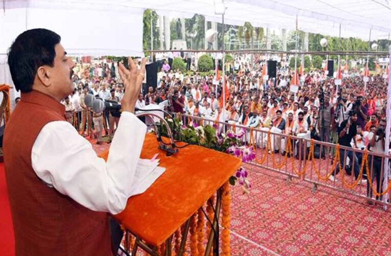 सरकार की सफलता कर्मचारियों के सहयोग के बिना संभव नहीं : मुख्यमंत्री डॉ. यादव