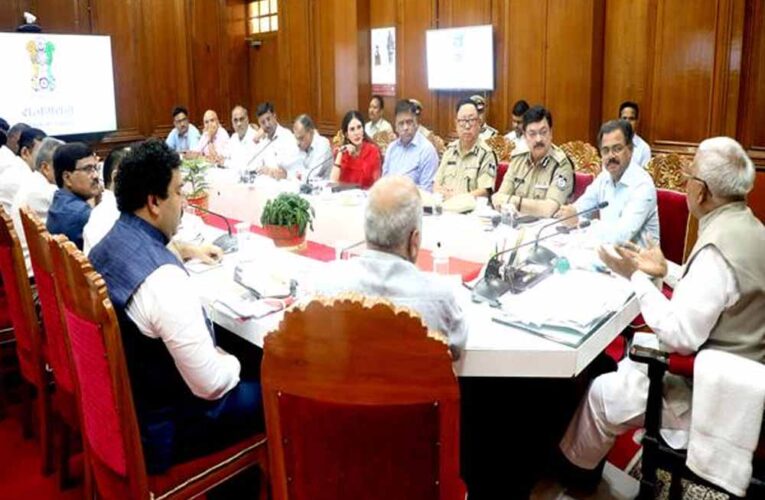 गौरव दिवस का आयोजन सभी जिलों में हो : राज्यपाल पटेल