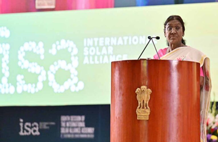 भारत 2050 तक बनेगा सोलर एनर्जी का वैश्विक केंद्र — राष्ट्रपति मुर्मू ने बताई भविष्य की ऊर्जा दिशा