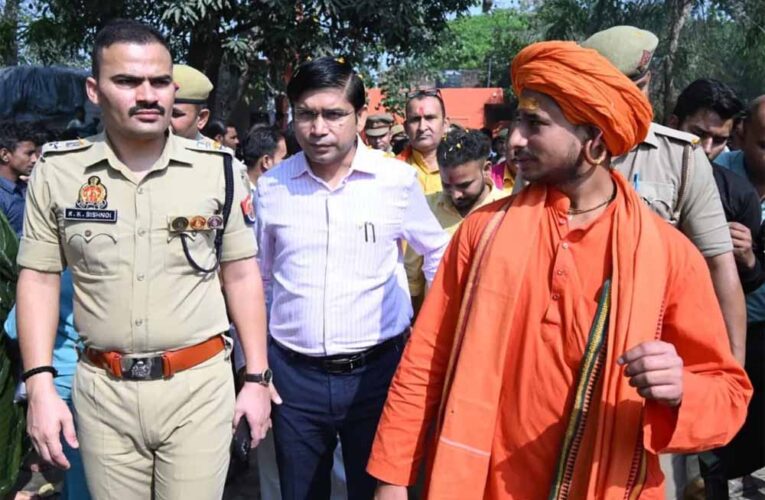 संबल की चुप्पी टूटी: 46 साल बाद 24 कोसी परिक्रमा में उमड़ा जनसैलाब