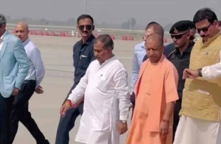 नोएडा इंटरनेशनल एयरपोर्ट का निरीक्षण: CM योगी ने तैयारियों का लिया जायजा