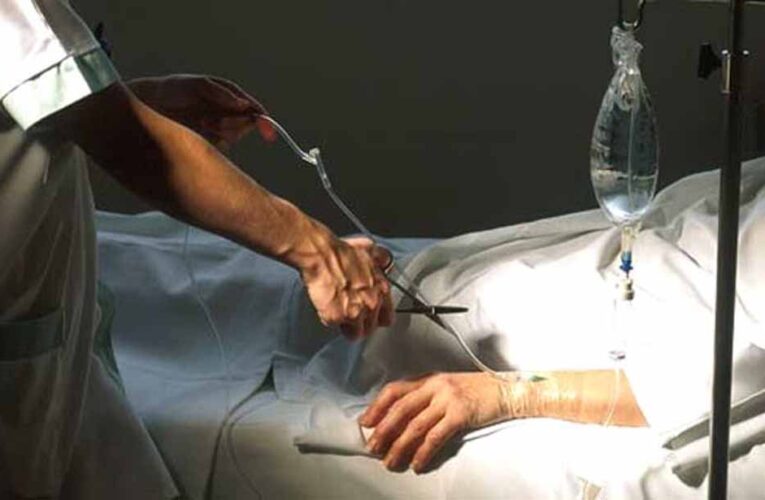 इच्छामृत्यु पर जनता की साफ ‘ना’! 53% वोटरों ने किया कानून खारिज