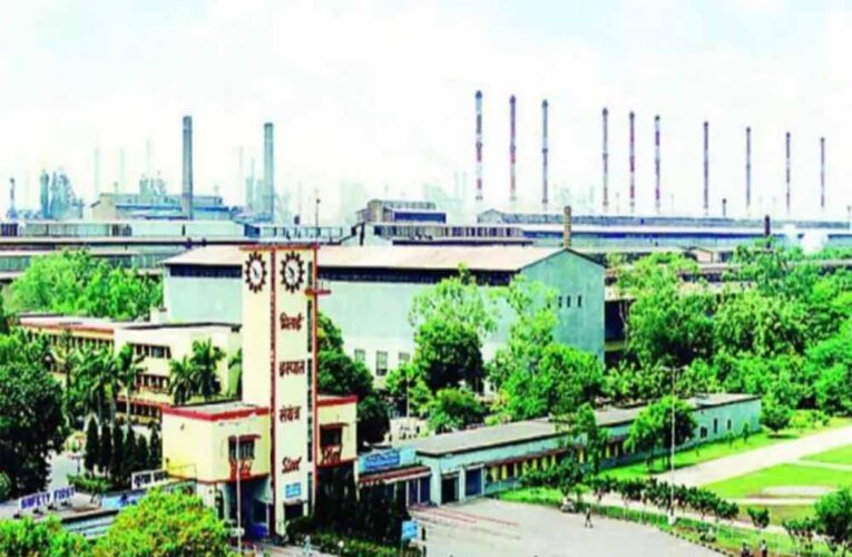 भिलाई इस्पात संयंत्र  में सुरक्षा चूक पर सख्त कार्रवाई, दो महाप्रबंधक निलंबित, 2 अफसरों को चेतावनी