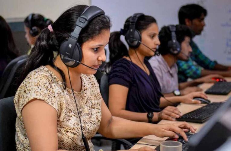 नए श्रमिक कानून से उत्तर प्रदेश के श्रमिकों को सामाजिक सुरक्षा का कवच, महिलाओं को भी नाइट शिफ्ट का अधिकार