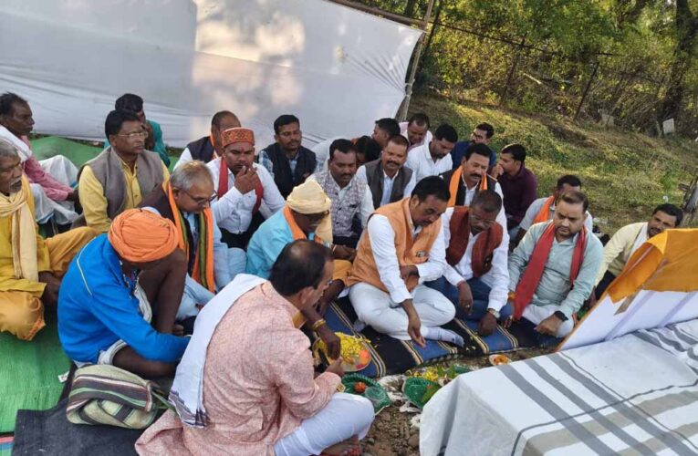 सैगोना में मुख्यमंत्री गौरव पथ योजना के तहत 41.65 लाख रूपए की लागत की सड़क का भूमिपूजन सम्पन्न