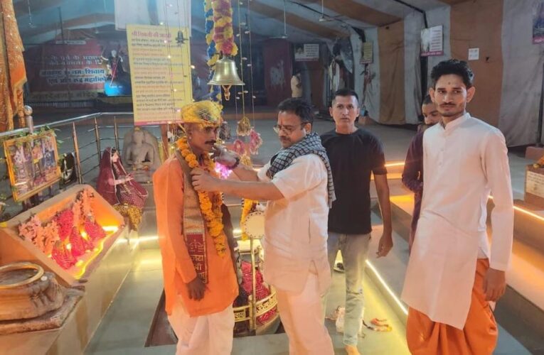 खंडवा में मुस्लिम युवक ने दिखाया सनातन प्रेम, महादेवगढ़ मंदिर की चौकीदारी संभालेंगे